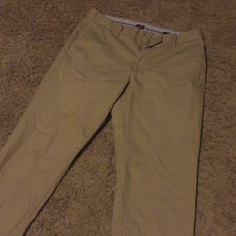 khaki pants